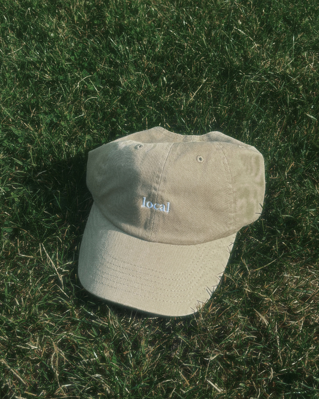 local hat - sand